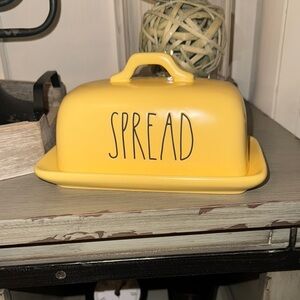 NWT Rae Dunn Ceramic Yellow Butter Dish “SPREAD”